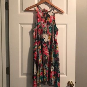 🟣3 for $25🟣 Floral sleeveless dress
